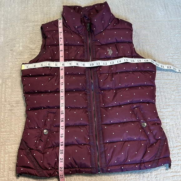 US Polo Assn Purple Polka Dot Puffer Vest Women’s Medium - Picture 3 of 8